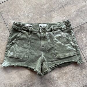 Vigoss Green Jean Shorts Relaxed Fit Frayed Hem